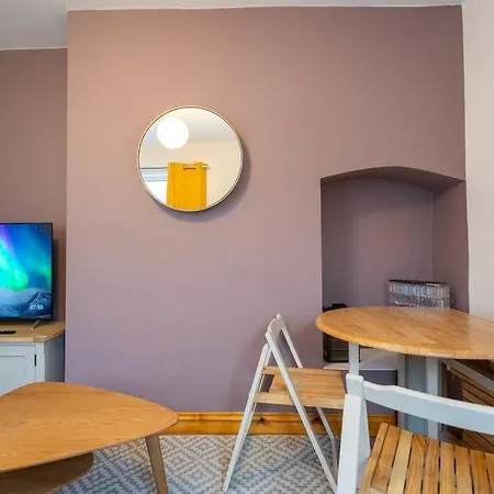 Apartamento Stylish Retreat - 2-bedroom In Easton Bristol